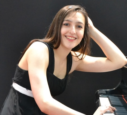 julie alcaraz